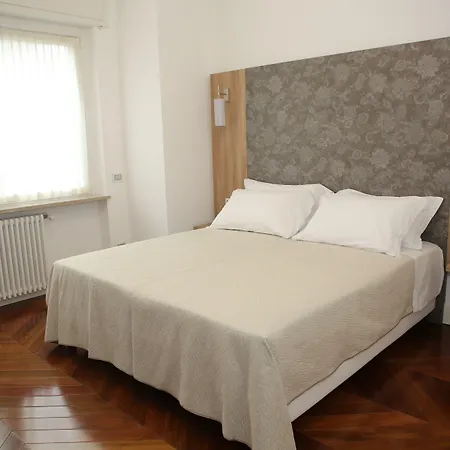 Champagne Guest house Sirmione