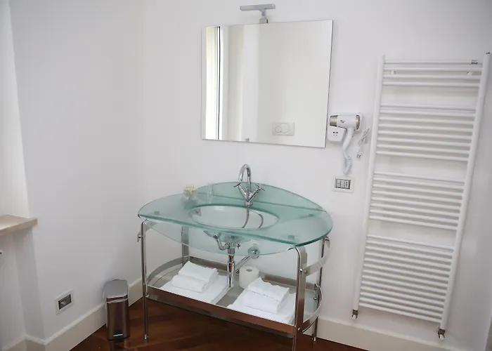 Champagne Guest house 4*