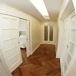 Champagne 4* Сирмионе
